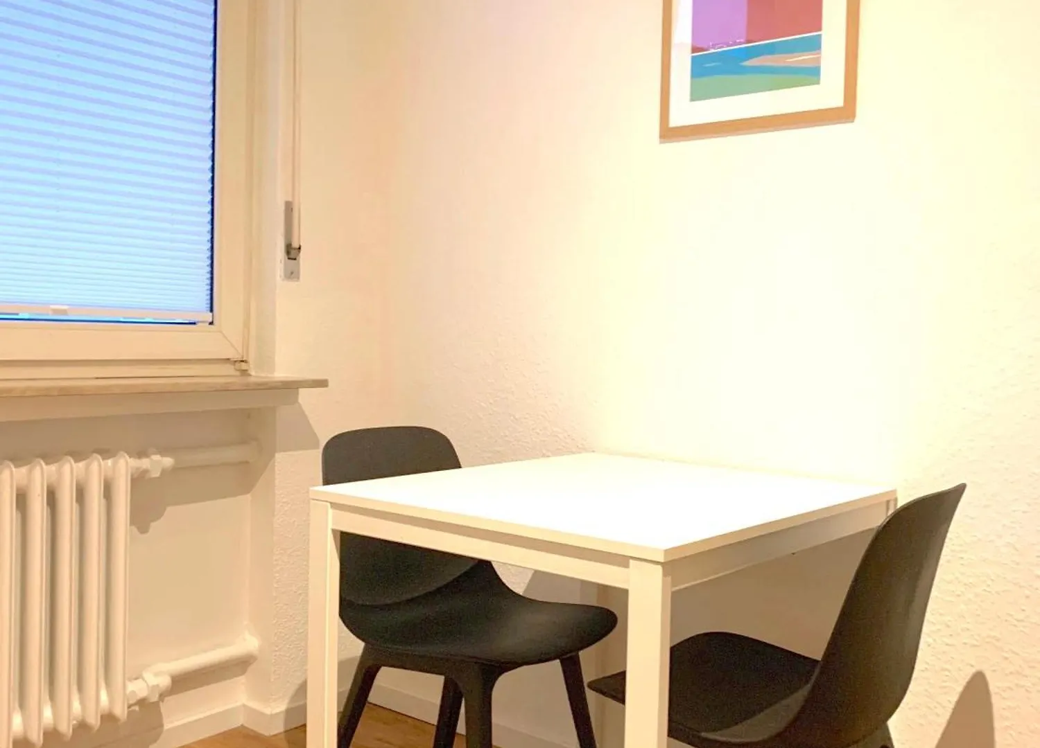Gemuetliches Apartment Mit 2 Schlaf- Und 2 Badezimmern Plus Balkon Kolín nad Rýnem