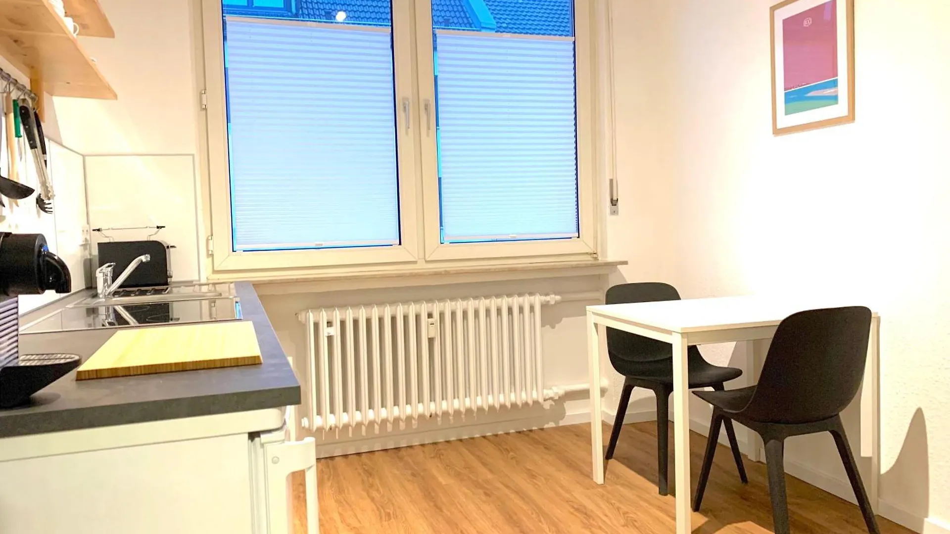 Gemuetliches Apartment Mit 2 Schlaf- Und 2 Badezimmern Plus Balkon Kolín nad Rýnem